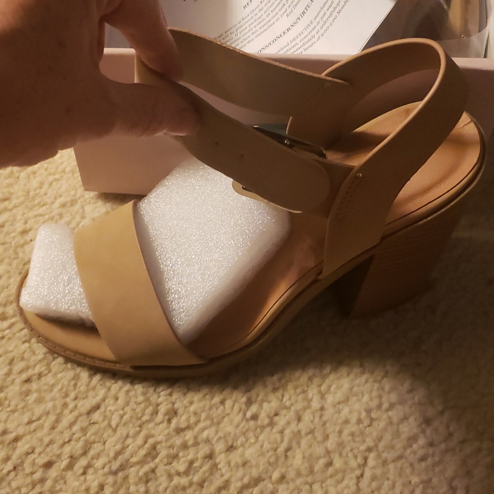 Walk On Over Natural Ankle Strap Heels 6.5